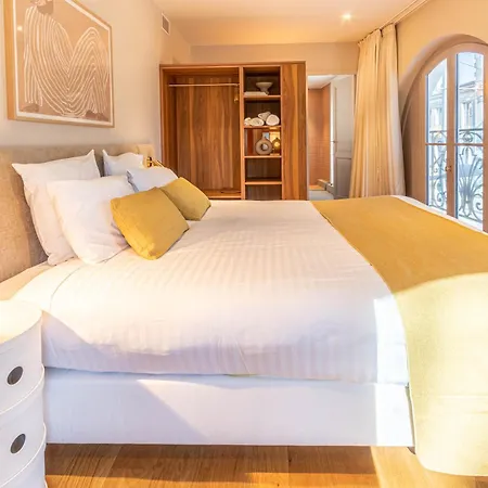 La Maison De Blanche Guest house *