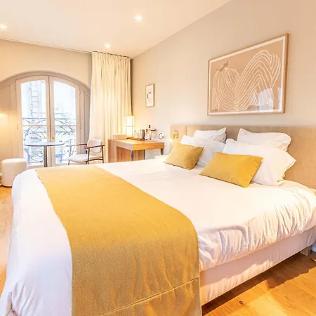 La Maison De Blanche