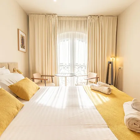 La Maison De Blanche