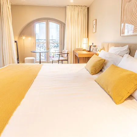 La Maison De Blanche